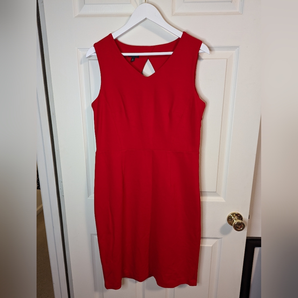 Talbots red Pencil Dress With V neck And keyhole back sleeveless size 10
